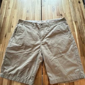 Reef Khakis Mens shorts Size 38